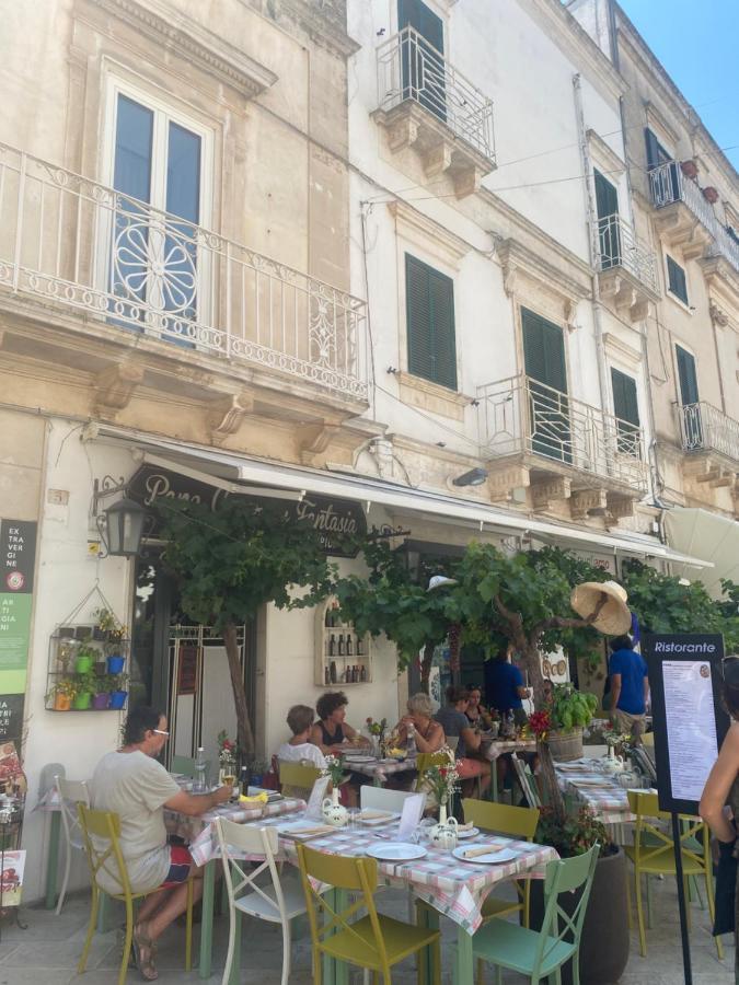 Palazzoliva - Luxury Boho Chic Guest House In The Historic Heart Of Martina Franca Kültér fotó
